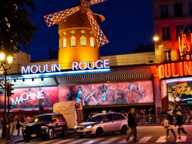 Moulin Rouge den røde mølle Paris