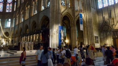 Hvad du bor lave i Paris kirke