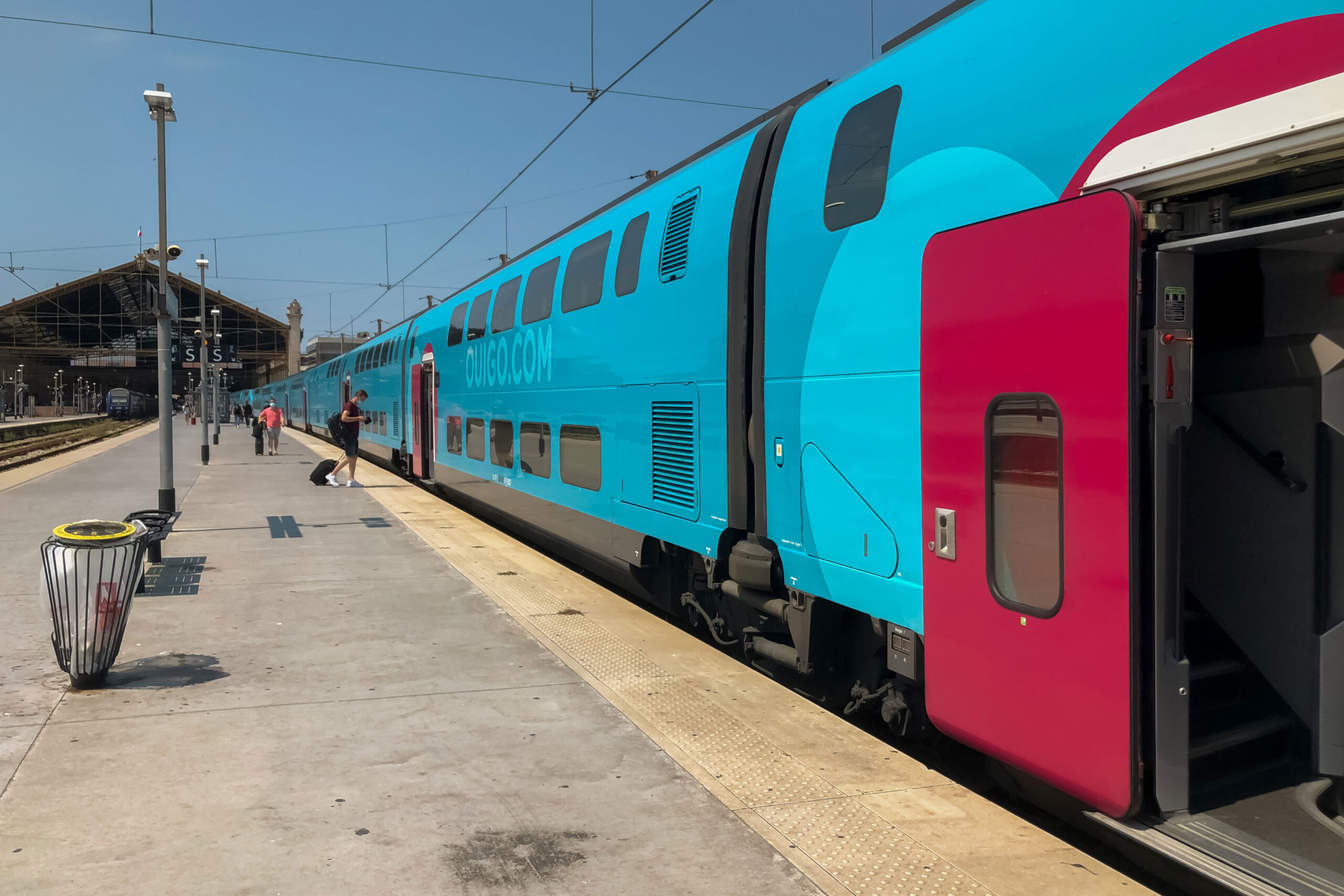 Tog transport fra lufthavnen i Marseille til centrum